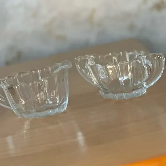 Heisey Cream and sugar set - Picture 4 of 4